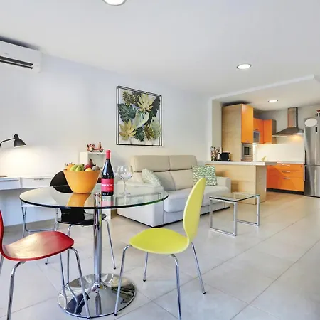 Mocan, Terrace Garden, Garage, Pool, Fiber Apartamento *